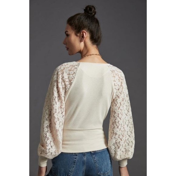 By Anthropologie Shirt Womes Large Cream Lace Sleeve Balloon Faux Wrap Sweater - Picture 2 of 15